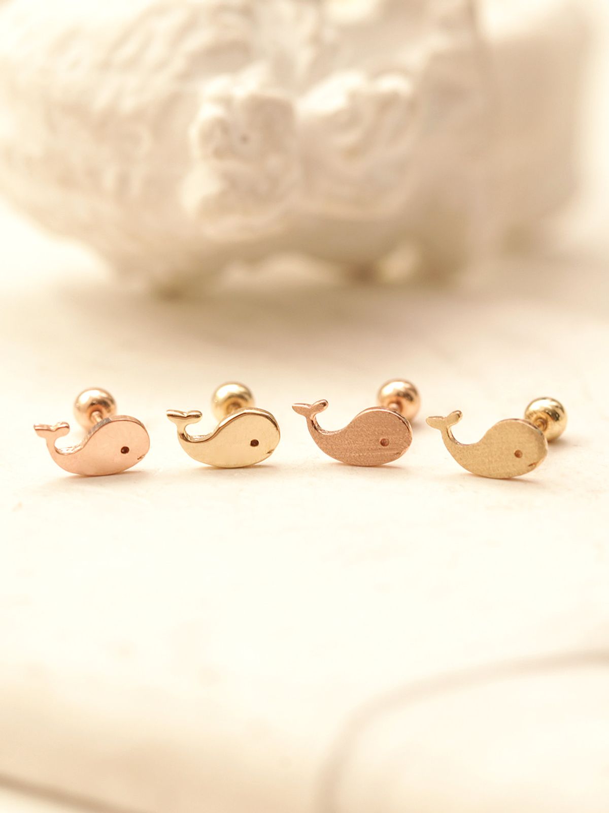 미니멀피어싱(MINIMALPIERCING) 14K 아기 고래 피어싱 귀걸이
