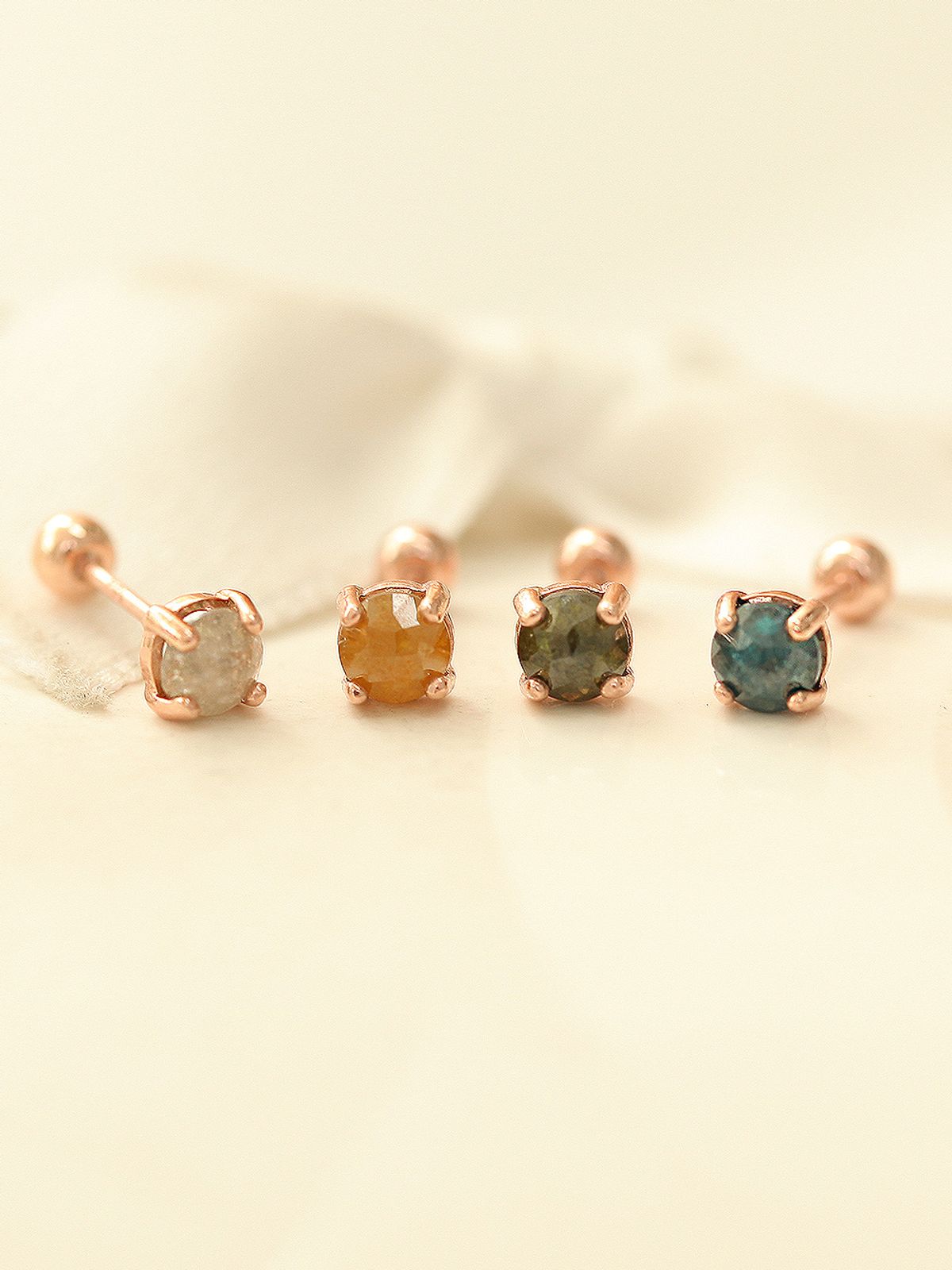 미니멀피어싱(MINIMALPIERCING) 14K 데일리 러프다이아 피어싱 귀걸이 4mm