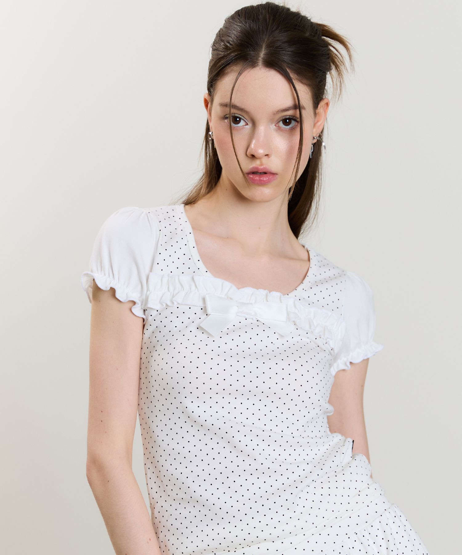 [LUV IS TRUE]★25SS★韓国人気★SM RIBBON PUFF PATTERN TEE LUV IS TRUE(ラブ・イズ・トゥルー) 人気アイテムランキング