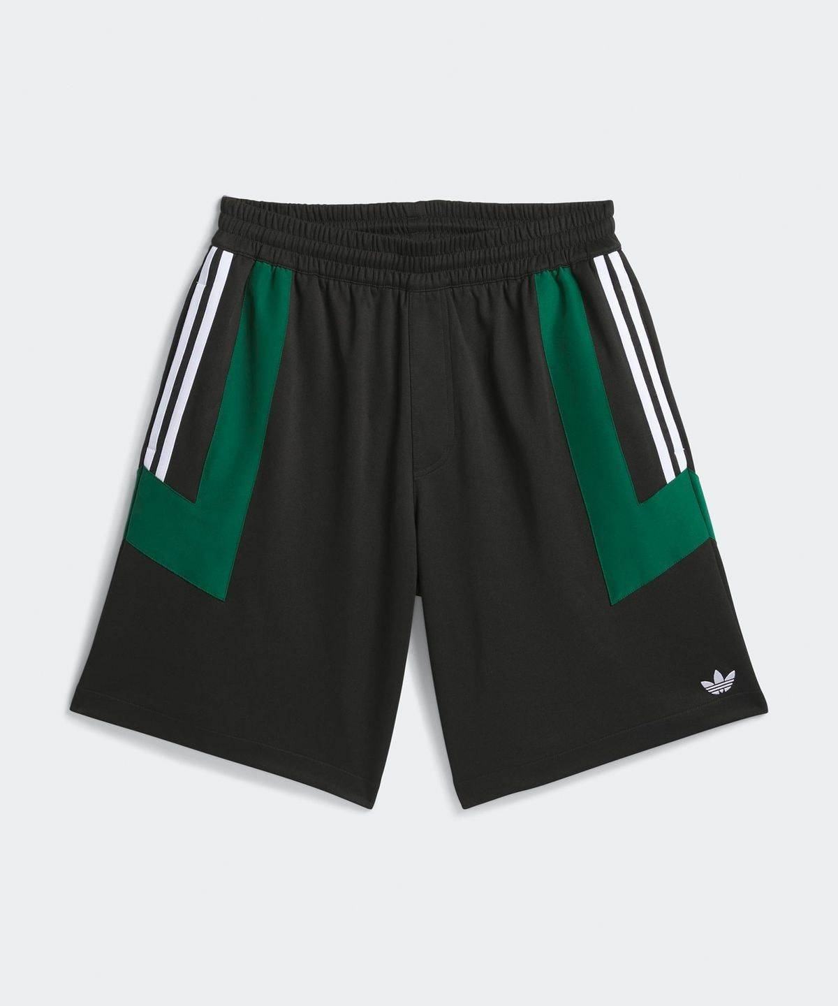 아디다스(ADIDAS) 스케이트보딩 풋볼 숏 팬츠 - 블랙 / JC7603