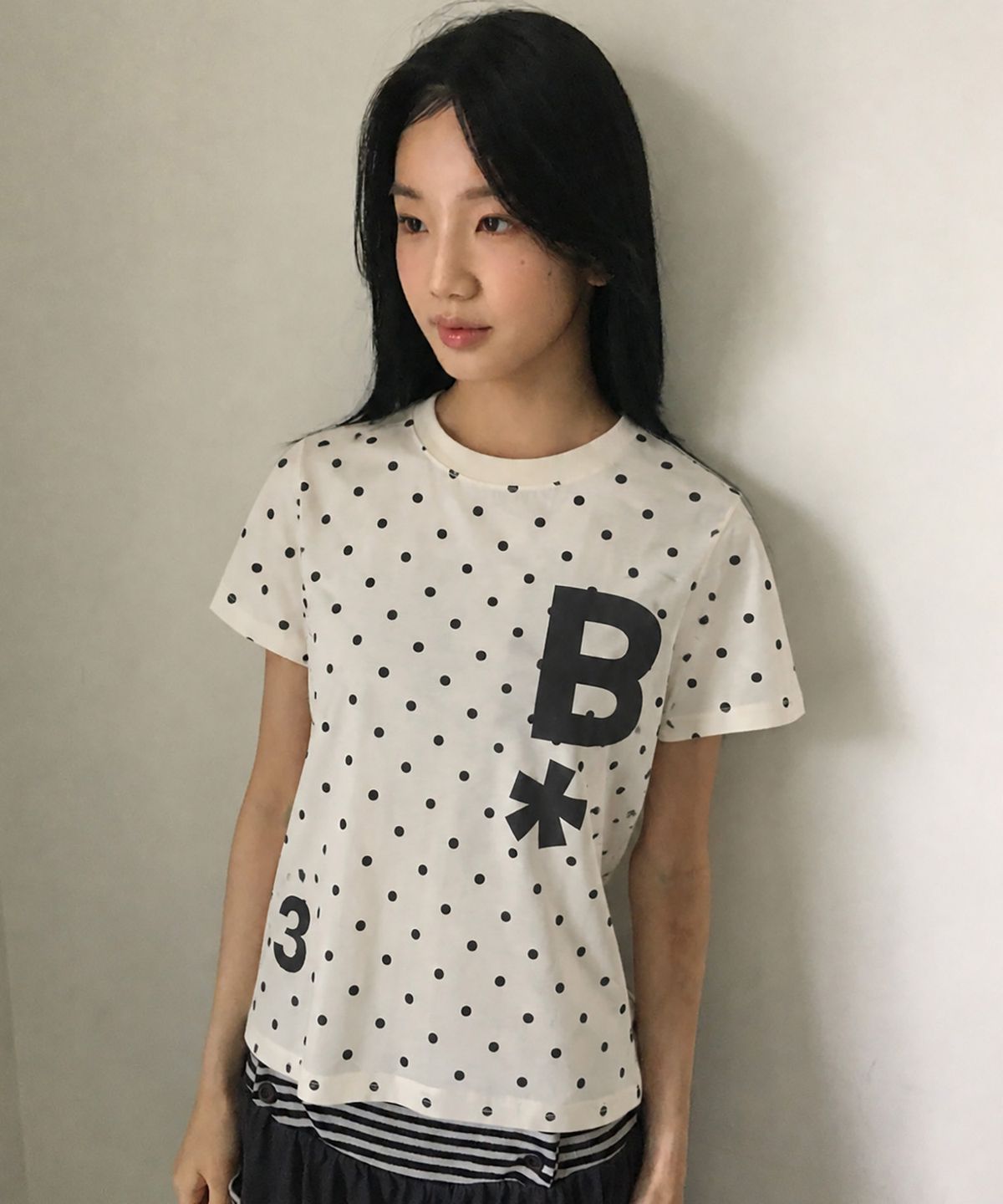 바우프(BAUF) B logo 슬림핏 티셔츠 [도트 아이보리]