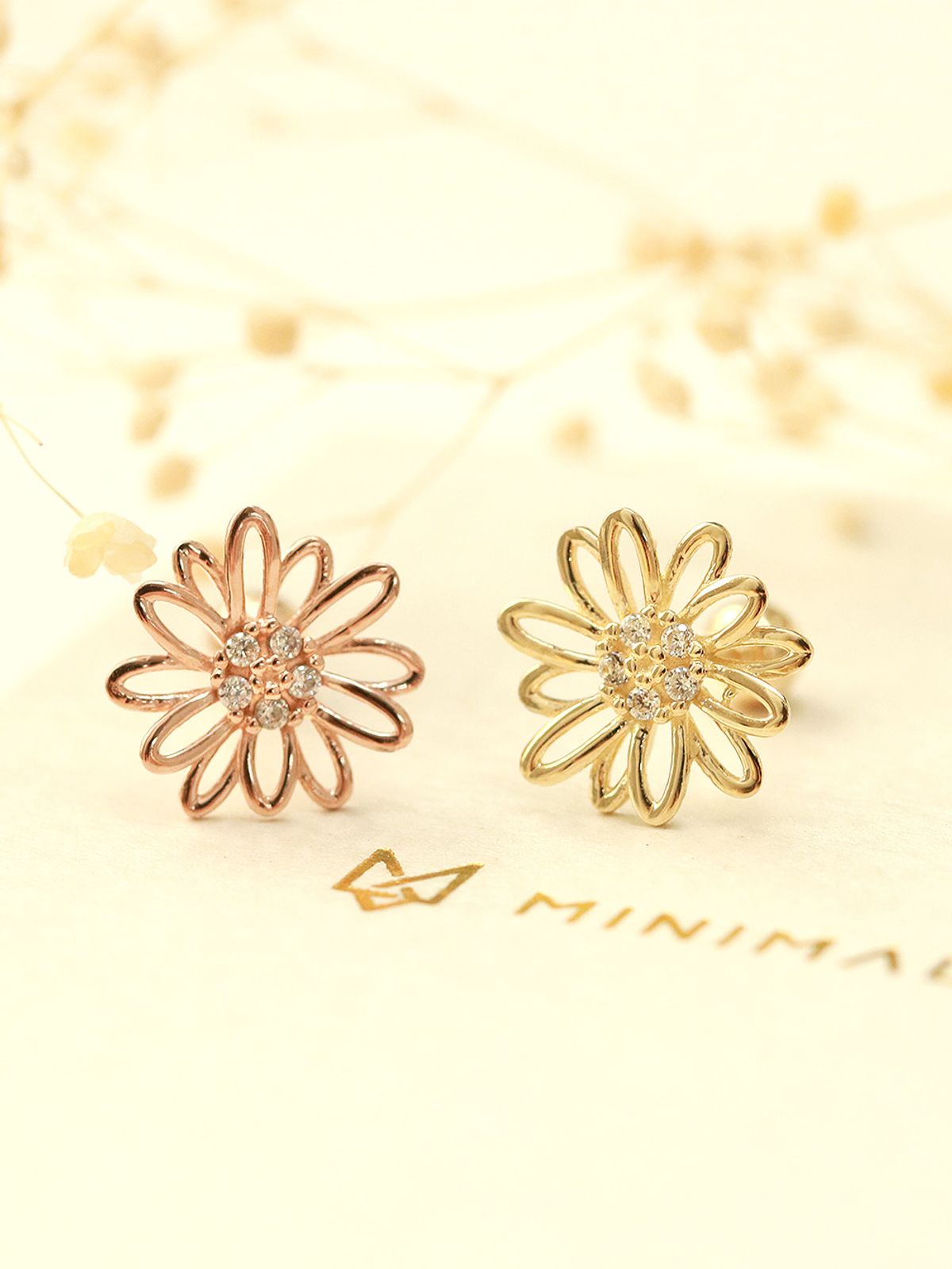 미니멀피어싱(MINIMALPIERCING) 14K 빅 데이지 피어싱 귀걸이