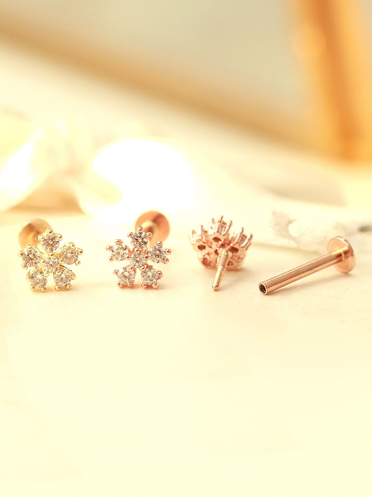 미니멀피어싱(MINIMALPIERCING) 14K 인터널 데일리 코스모스 라블렛 피어싱