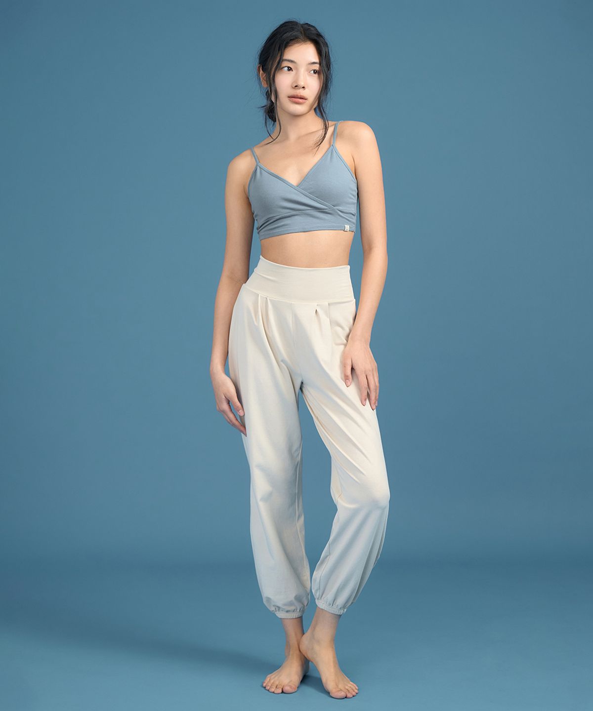 디야니(DHYANI) Sukha jogger pants (Greek yogurt)