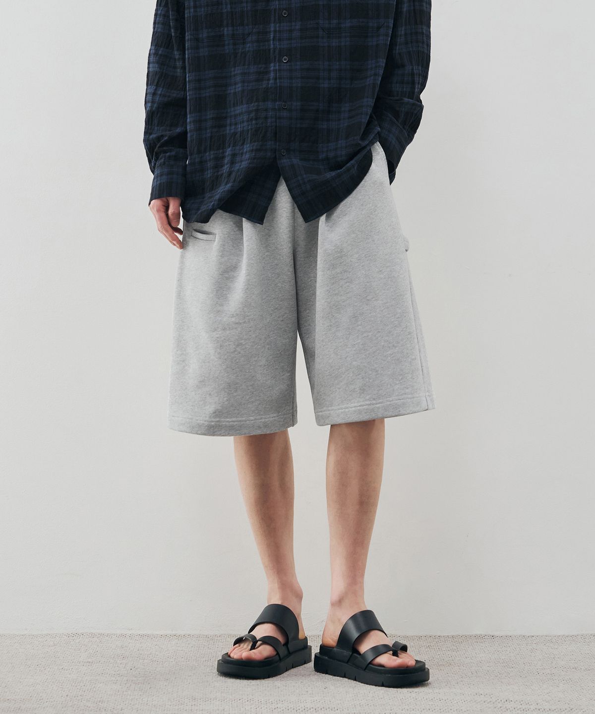 드로우핏(DRAW FIT) [DRAW FIT X DAILY ROOM] 로버스트 버뮤다 스웻 팬츠 [M.GREY]