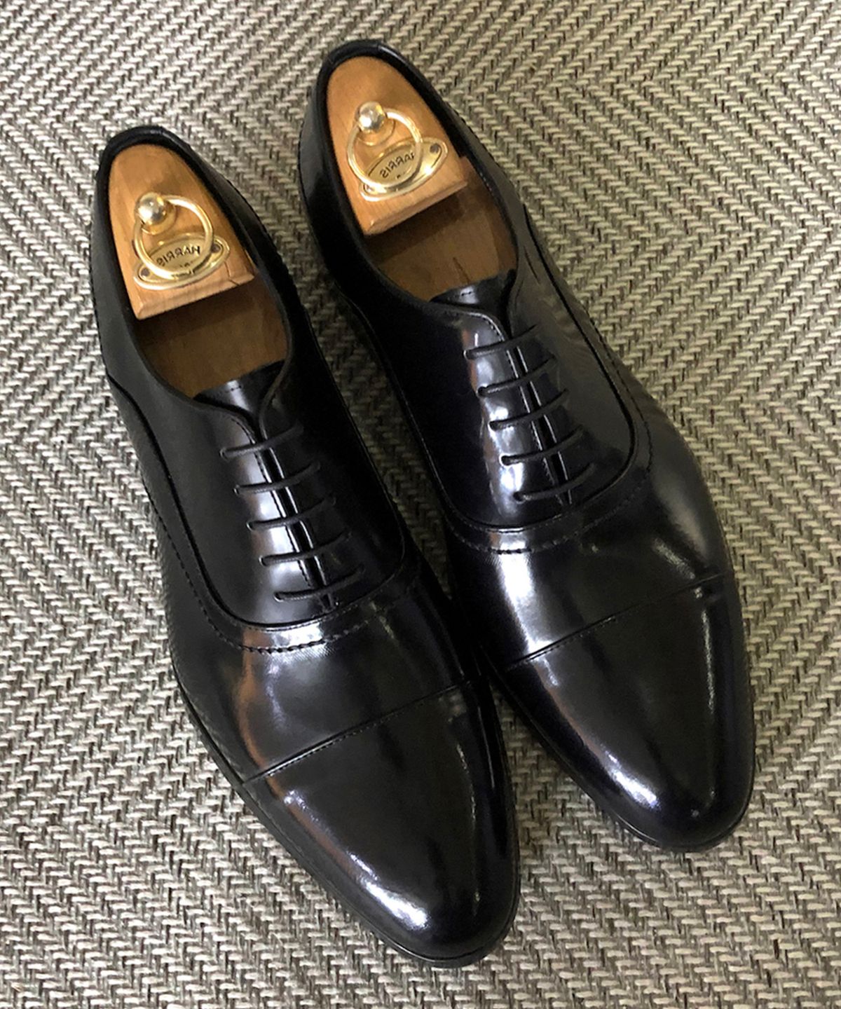 조앤슈(JOENSHOE) 헤리티지 인사이드 스트레이트팁 블랙복스