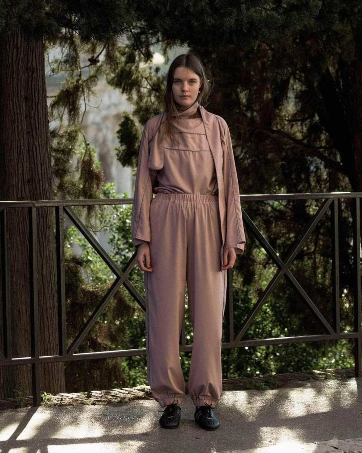 베이스레인지(BASERANGE) LESIE TOP (WILD SILK)