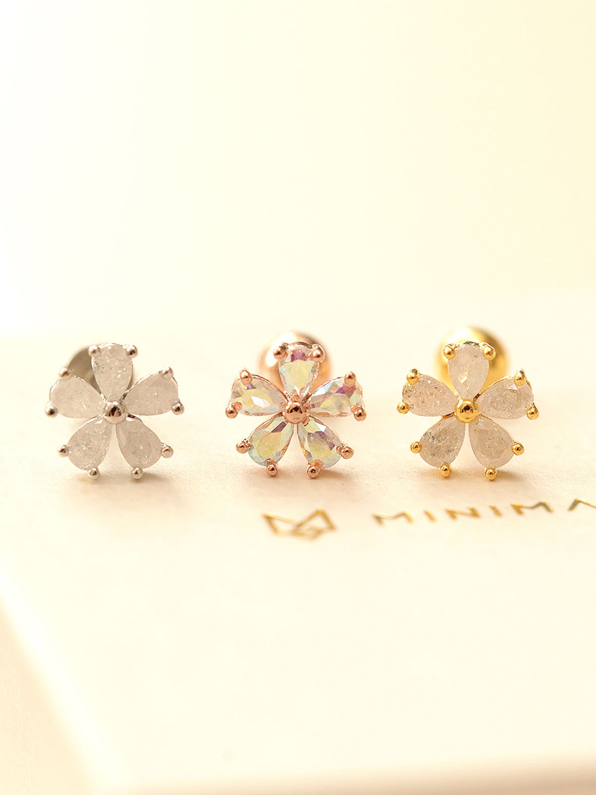 미니멀피어싱(MINIMALPIERCING) 오로라 코스모스 써지컬 라블렛 피어싱