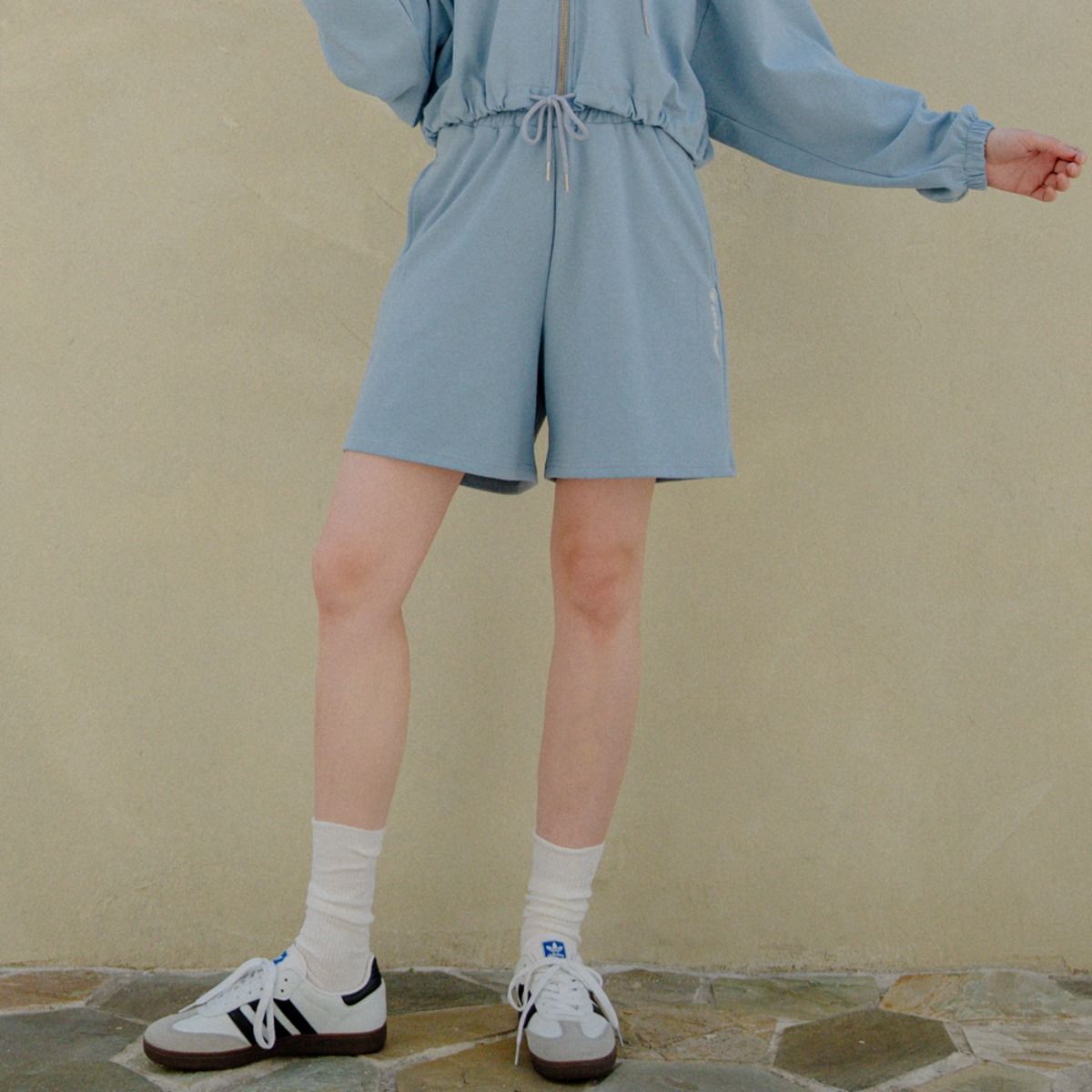 오우오(OWO) 빈츠반바지