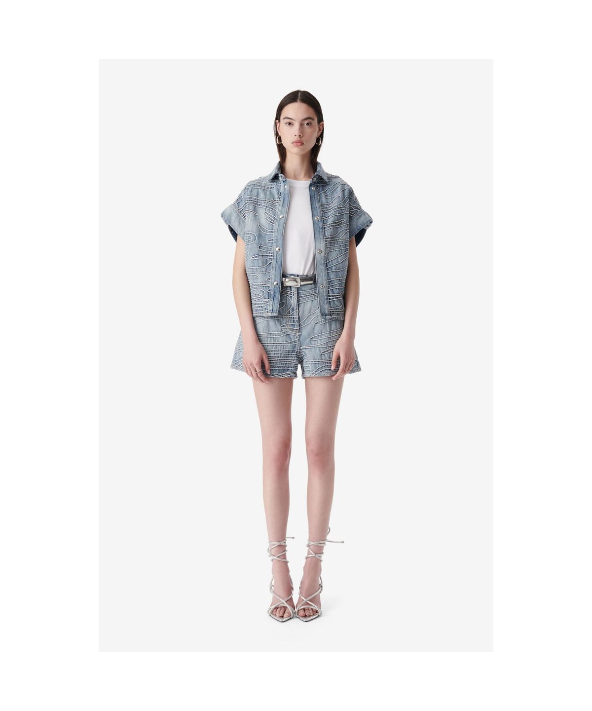 이로 우먼(IROWOMEN) VINY 패턴 데님 쇼츠 - Blue Pattern
