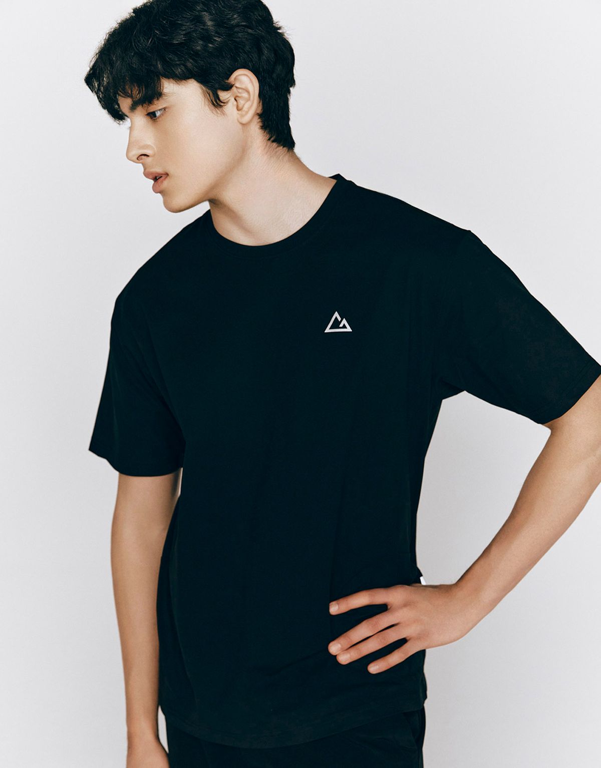 지오다노(GIORDANO) [쿨 기능성] 저지 릴렉스핏 반팔티 025225 [2color]