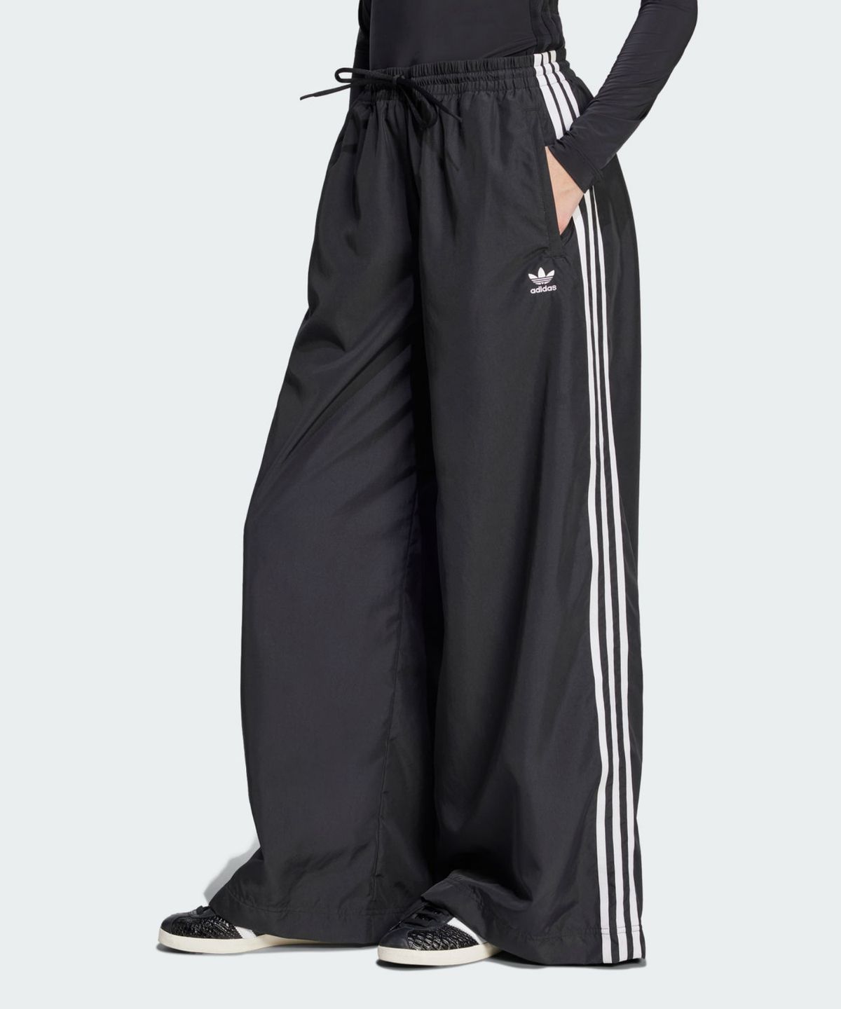 아디다스(ADIDAS) ADILENIUM 시즌 3 오버사이즈 트랙 팬츠 JD3390