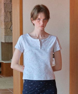 BLOOMING FLOWER TEE MELANGE GREY