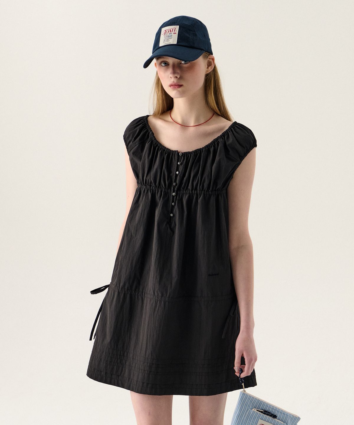 튜드먼트(TTUDEMENT) SHIRRING BABY DOLL DRESS BLACK