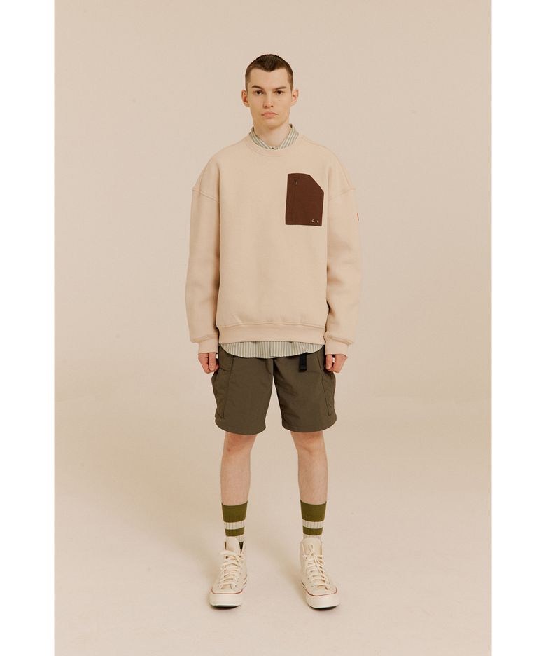 부클 자수 맨투맨 LIGHT BEIGE