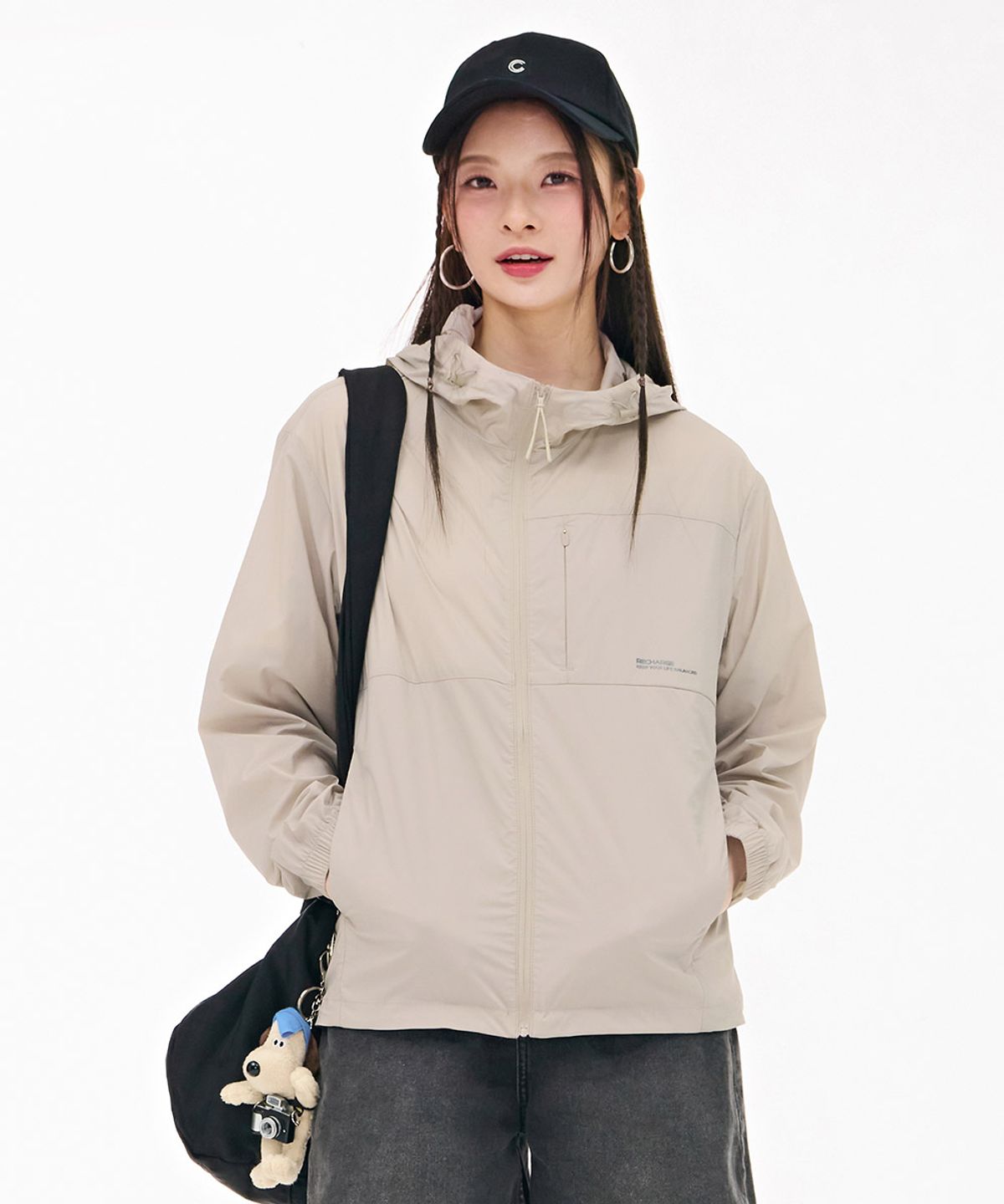 체이스컬트(CHASECULT) 공용 경량 스트레치 바람막이 점퍼-베이지