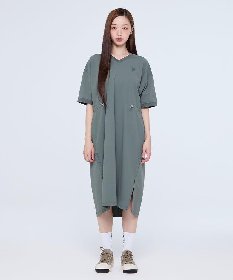여성) 스포티 브이넥 원피스