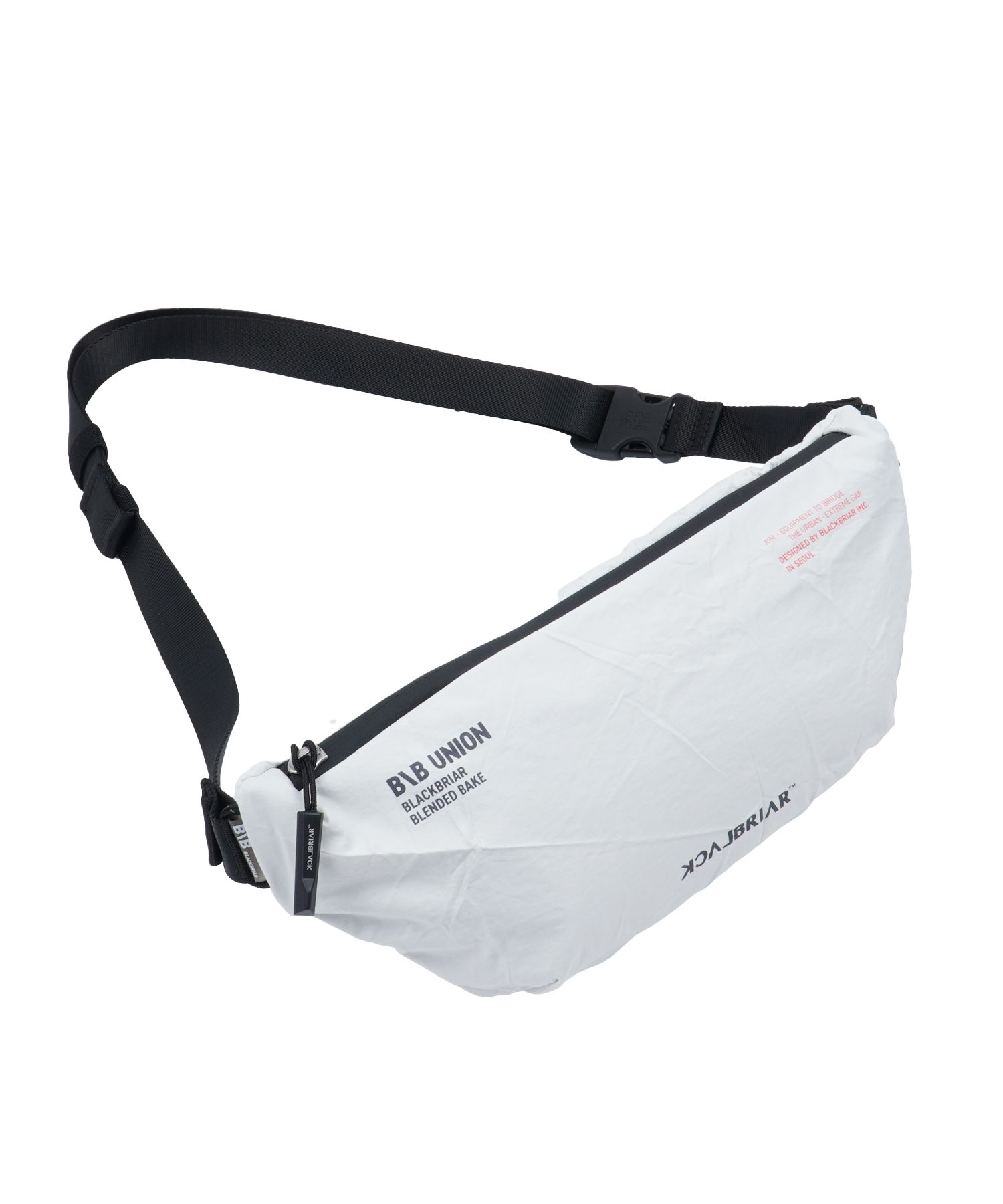Shop Bags at MUSINSA