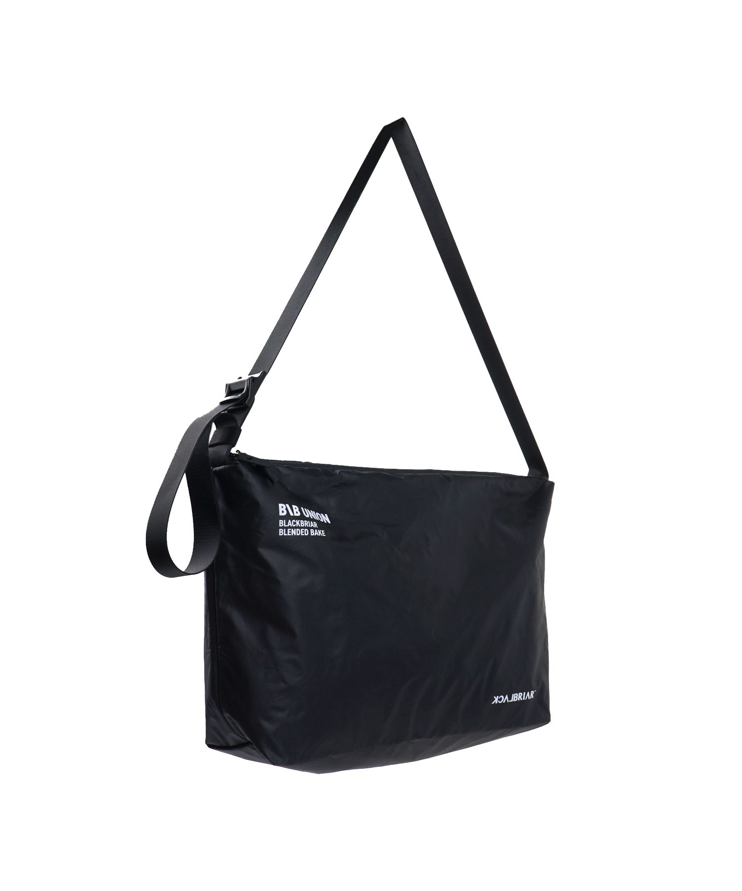 Shop Bags at MUSINSA