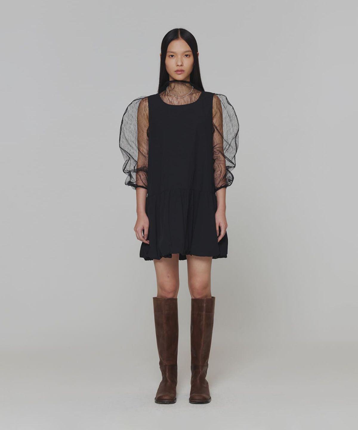 아모멘토(AMOMENTO) VOLUME MINI DRESS_BLACK