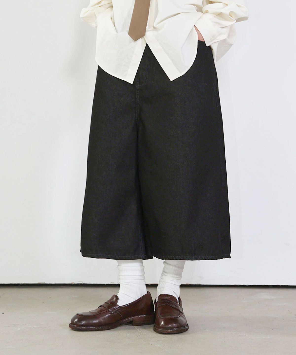 오더아카이브(ORDER ARCHIVE) Bermuda wide 03 - Raw Black [WIDE FIT]