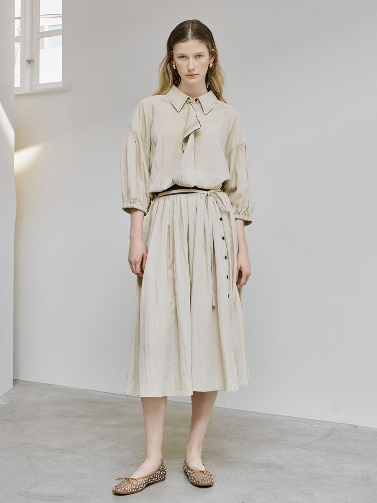 브이엔와이스튜디오(VNYSTUDIO) Belted Pleats Skirt_YB4SR01
