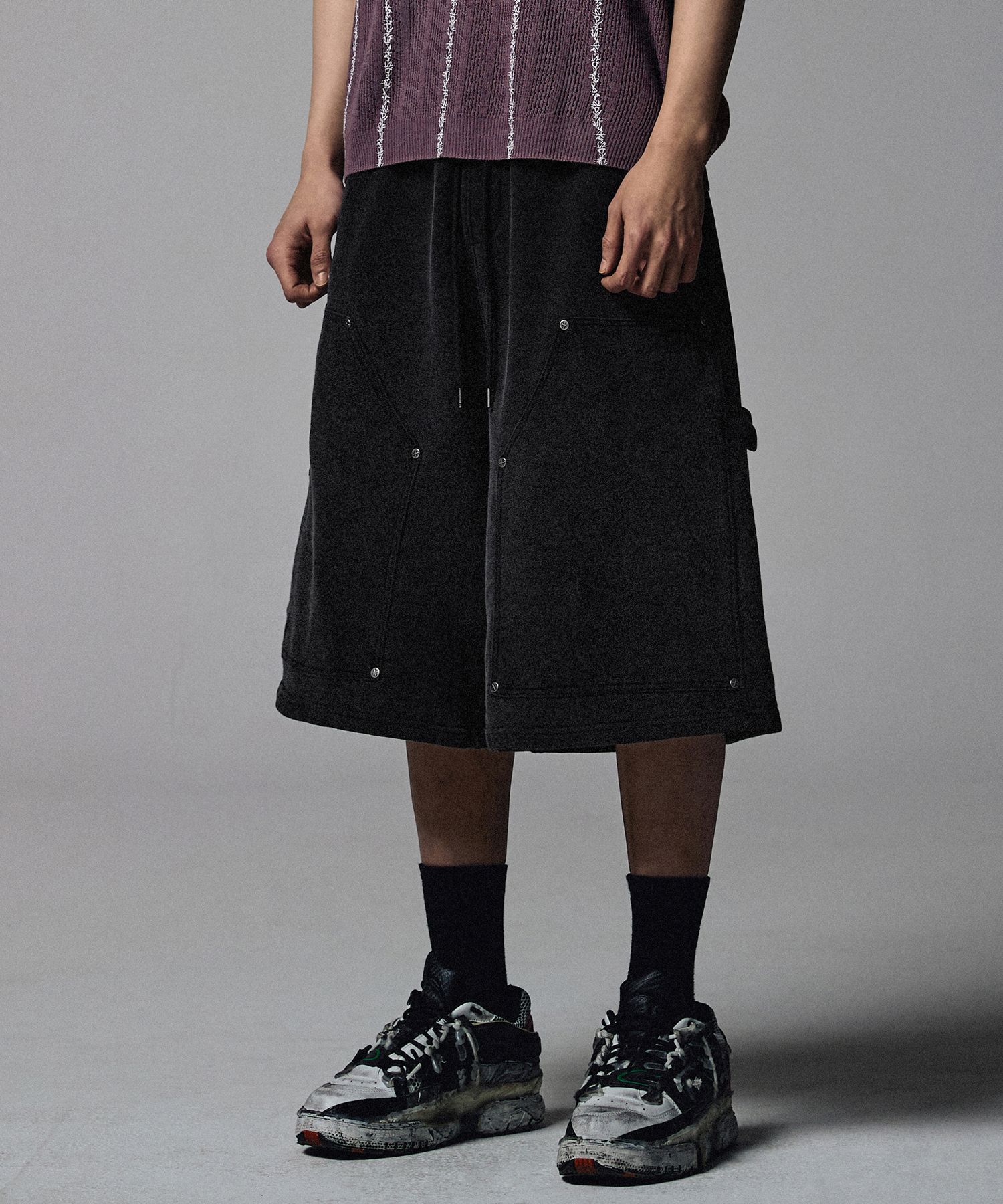[NOT4NERD] Stud Carpenter Bermuda Sweat Shorts /追跡付 MUSINSA | NOT4NERD Stud Carpenter Bermuda Sweat Shorts - Beige