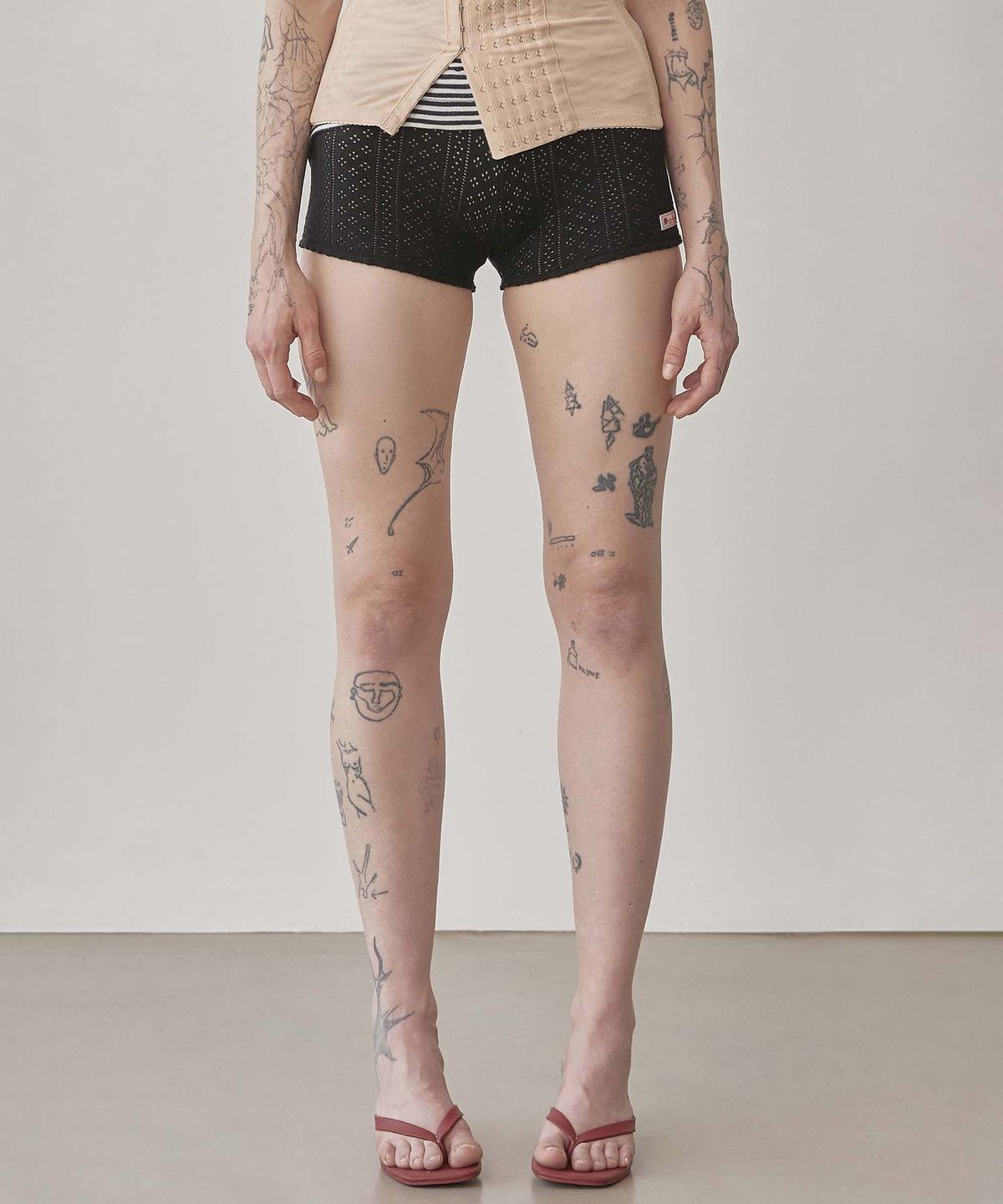 스컬프터(SCULPTOR) Eyelet Knit Shorts Black