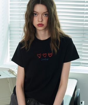 카롤라인 체인 자수 크롭 반팔티 블랙