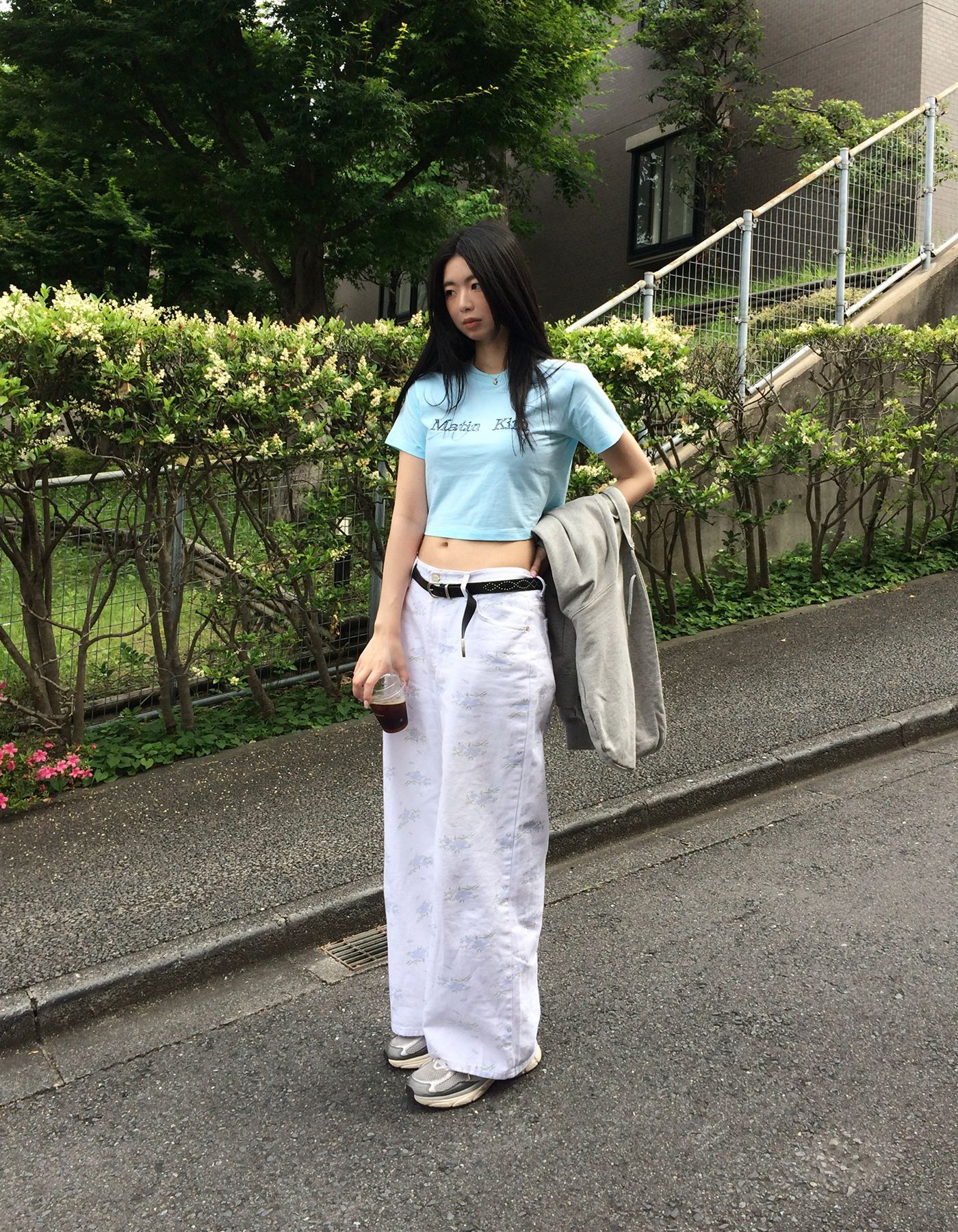 MUSINSA公式 | MATIN KIM LOGO THREAD POINT CROP TOP IN LIGHT BLUE