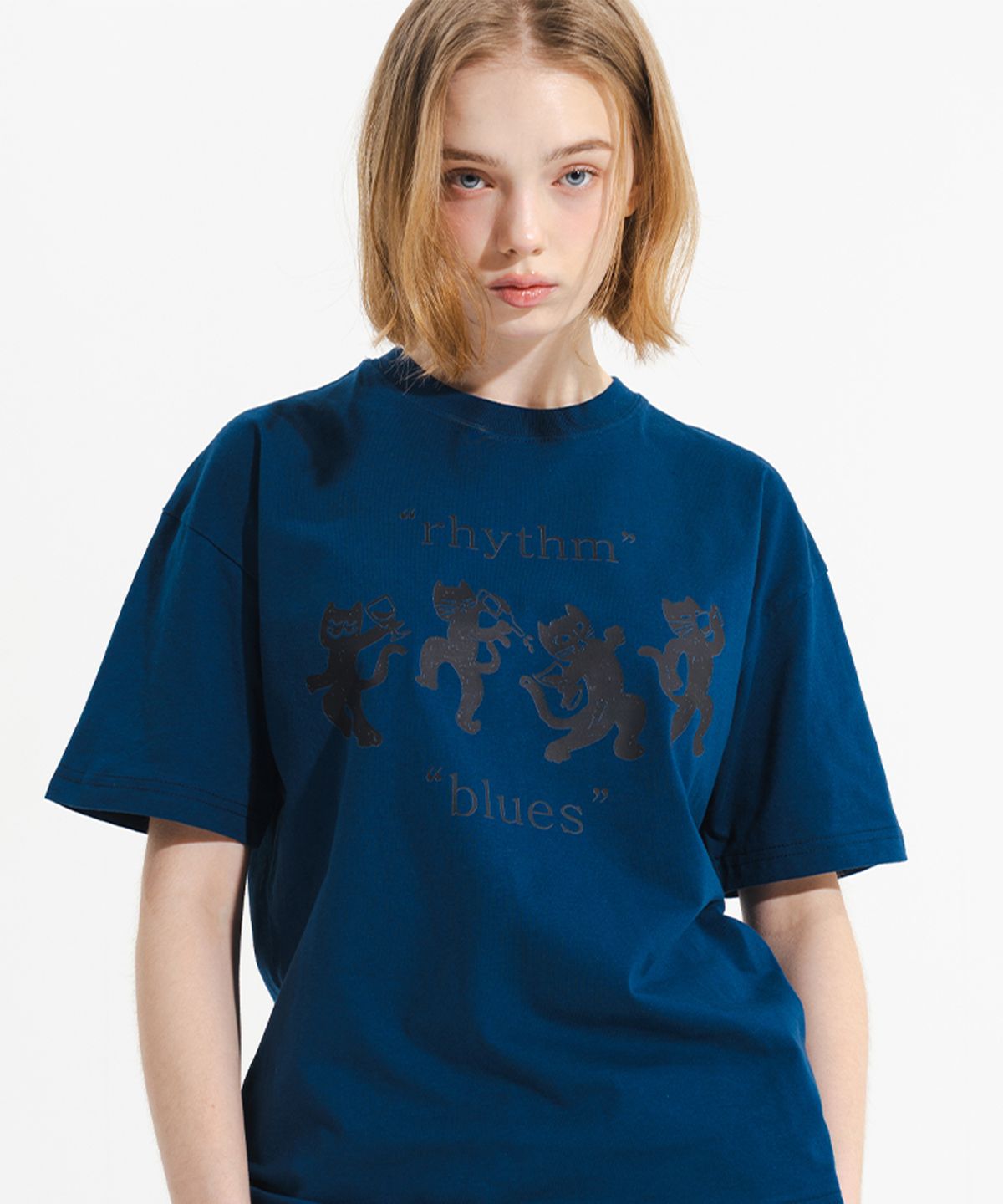뉴키치(NEWKITSCH) WINE CAT SHORT SLEEVE (DARK BLUE)