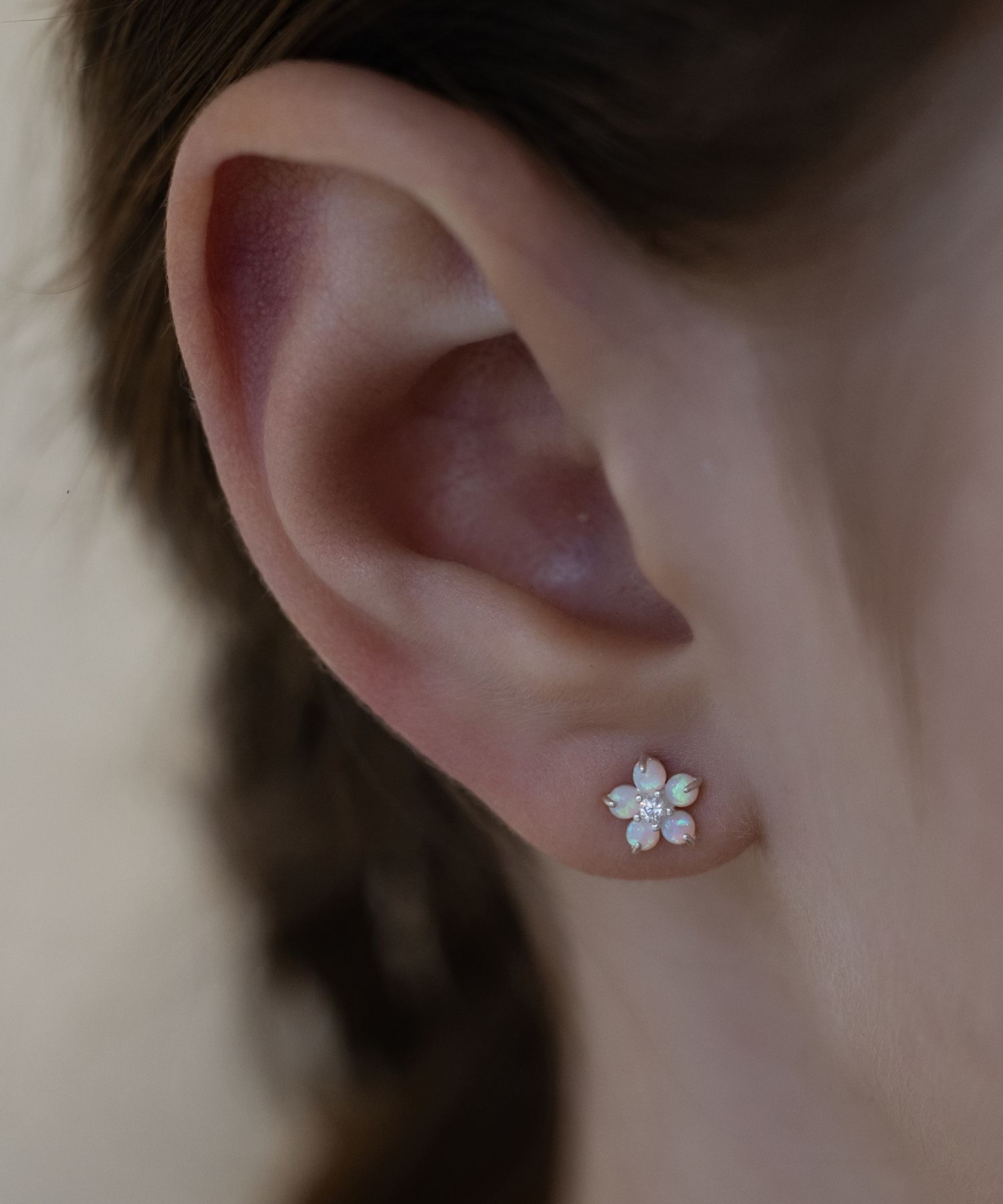☆TATIANA☆ Fleur pearl post earringsEC1673 타티아나]Fleur Pearl Post Earring_EC1673