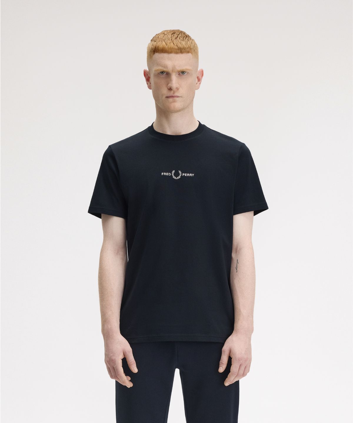 프레드페리(FRED PERRY) [Sport] 엠브로이더드 티셔츠 - 네이비 AFPM2514580-248