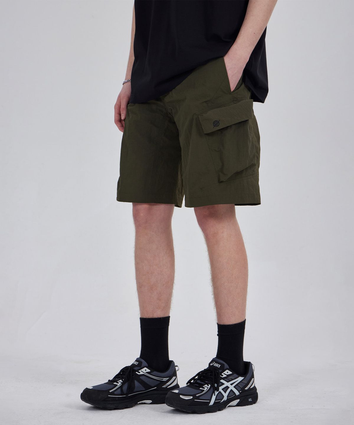 칼라파타르(KALAPATTHAR) Nylon Taslan Belted Cargo Shorts - Khaki