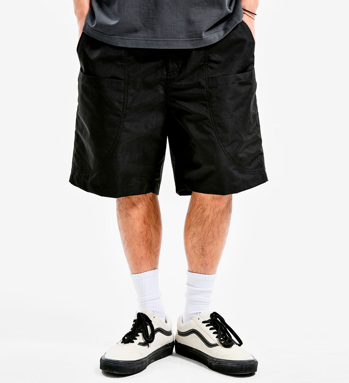 엑스트라오디너리(EXTRAORDINARY) LAYERED POCKET SHORTS BLACK