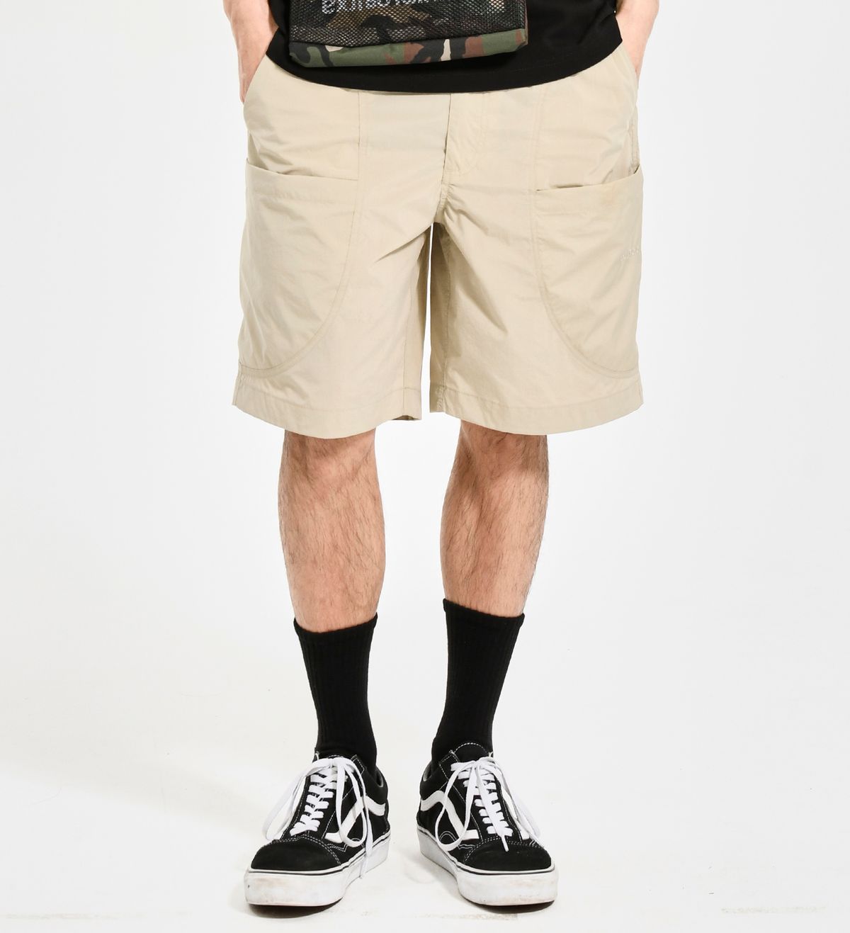 엑스트라오디너리(EXTRAORDINARY) LAYERED POCKET SHORTS BEIGE