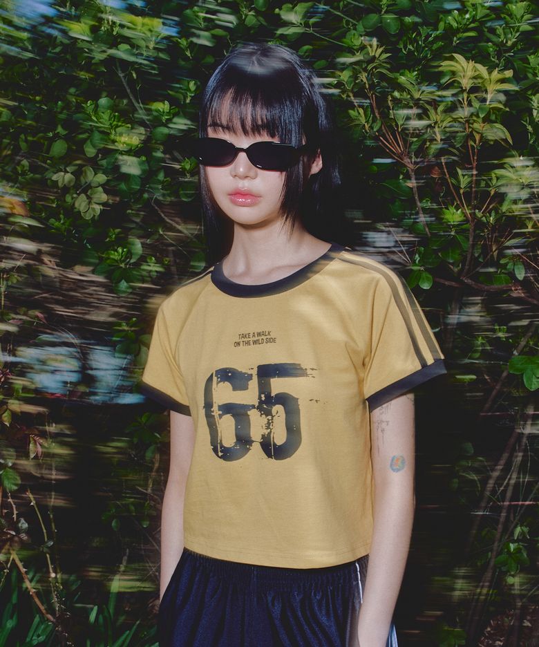 넘버 레터링 크롭 링거 티셔츠 MUSTARD