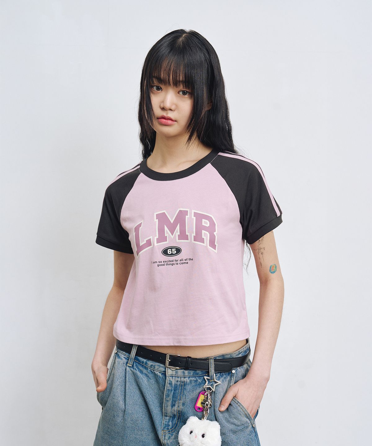 엘엠알(LMR) 배색 크롭 래글런 티셔츠 PINK
