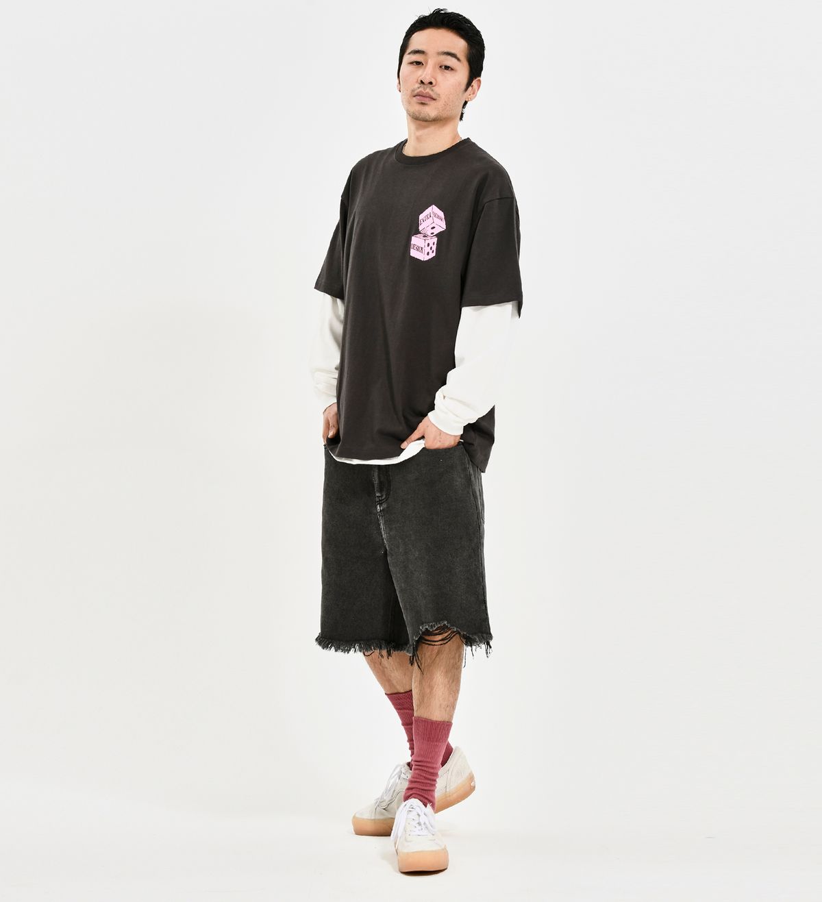 엑스트라오디너리(EXTRAORDINARY) DAMAGE DENIM SHORTS BLACK