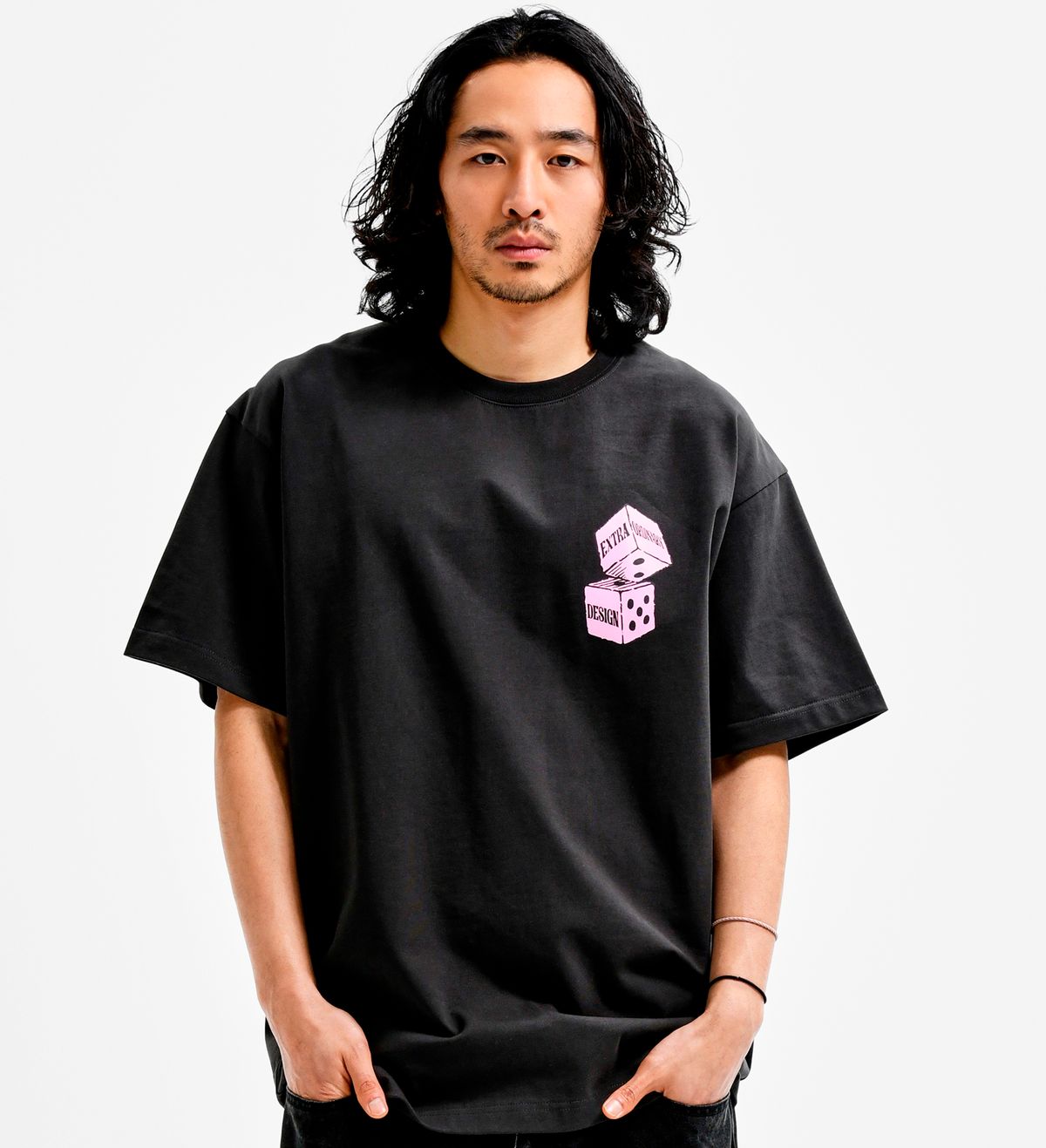 엑스트라오디너리(EXTRAORDINARY) DICE LOGO TEE CHARCOAL
