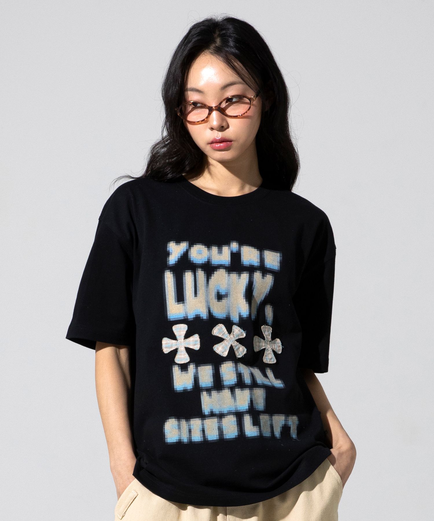 [XTONZ] Pixel Check Applique T-Shirt ★大人気★ MUSINSA | XTONZ XTT127 Pixel Check Applique T-Shirt (BLACK)