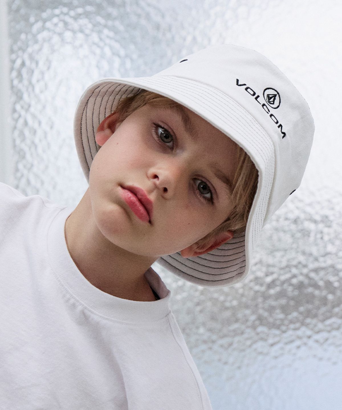 볼컴 키즈(VOLCOM KIDS) 로고 버킷햇 D5S024