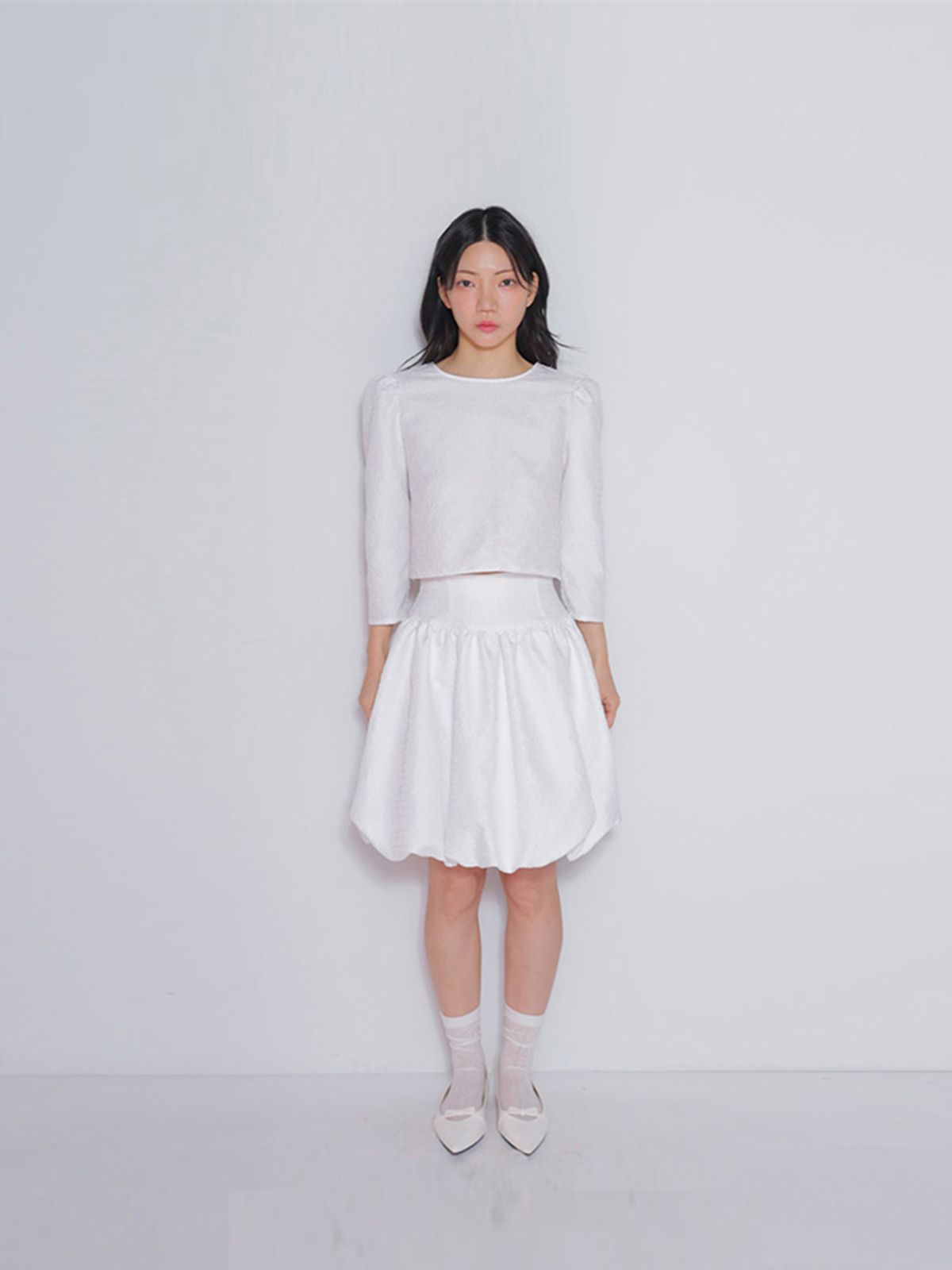 봄날 부티크(BOMNAL BOUTIQUE) 클로버 스커트_화이트