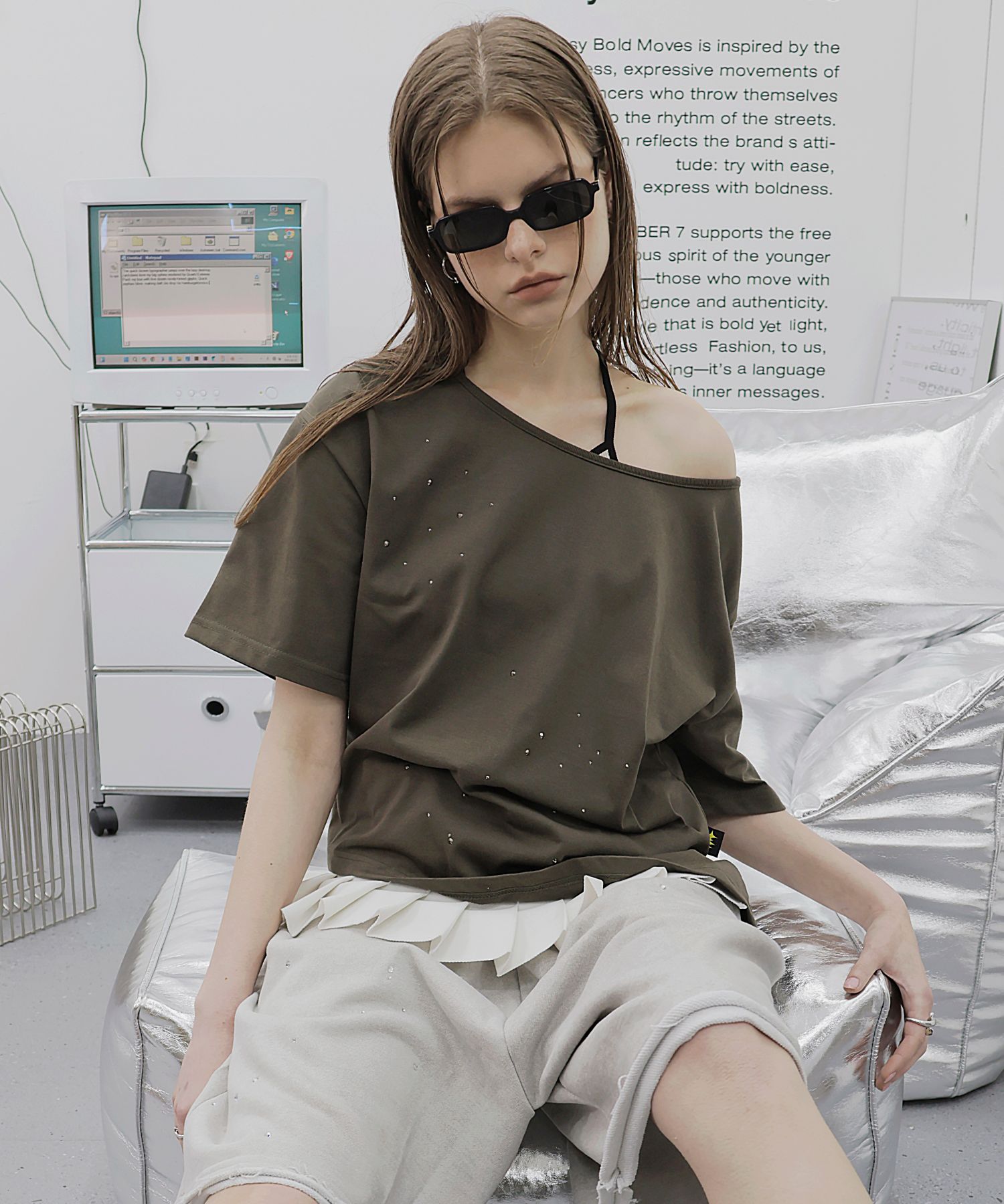 [HOLYNUMBER7] キュービック クロップド Tシャツ *韓国人気 MUSINSA公式 | HOLYNUMBER7 Cubic Crop Women's T-Shirt_Light Grey