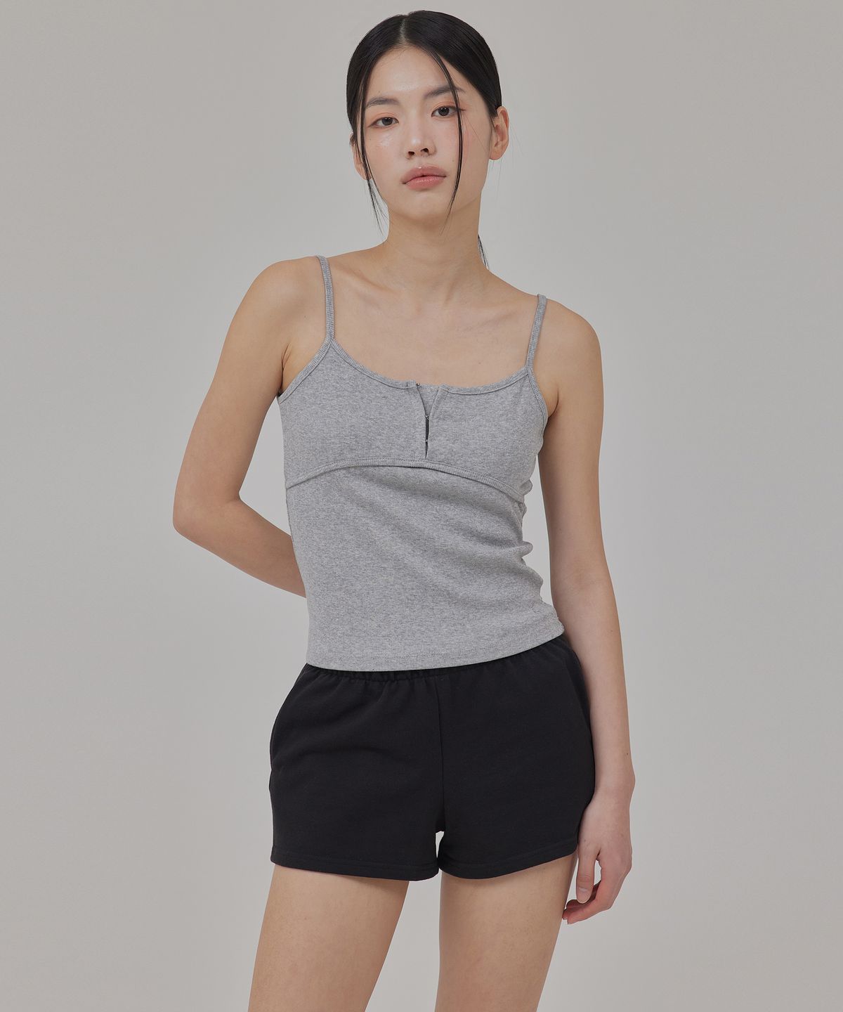 탑걸(TOPGIRL) HOOK CLOSURE SCOOP NECK TOP (SLEEVELESS ver)_T516TP119