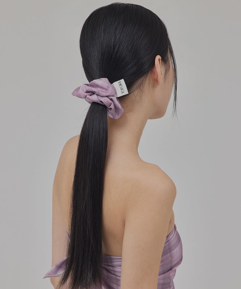 SILKY PLAID SCRUNCHIE_T516AC100
