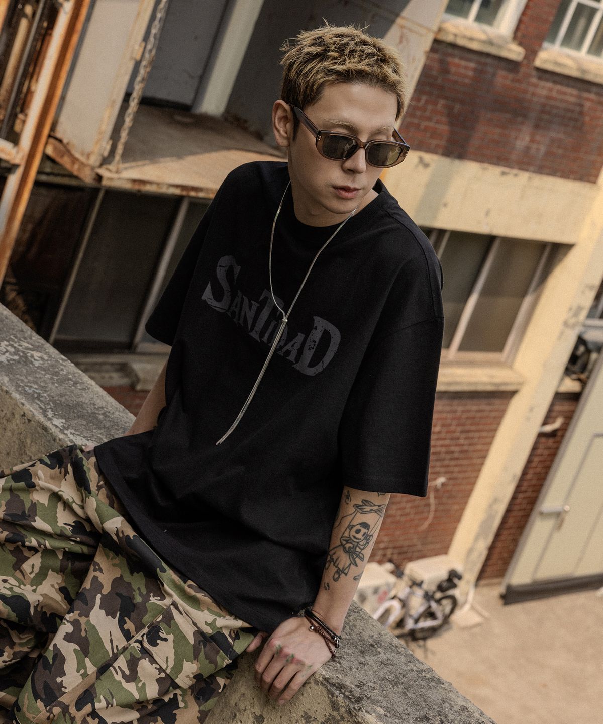 버닝카포네(BURNING CAPONE) BC 빈티지 크랙 반팔 티셔츠 (BLACK)