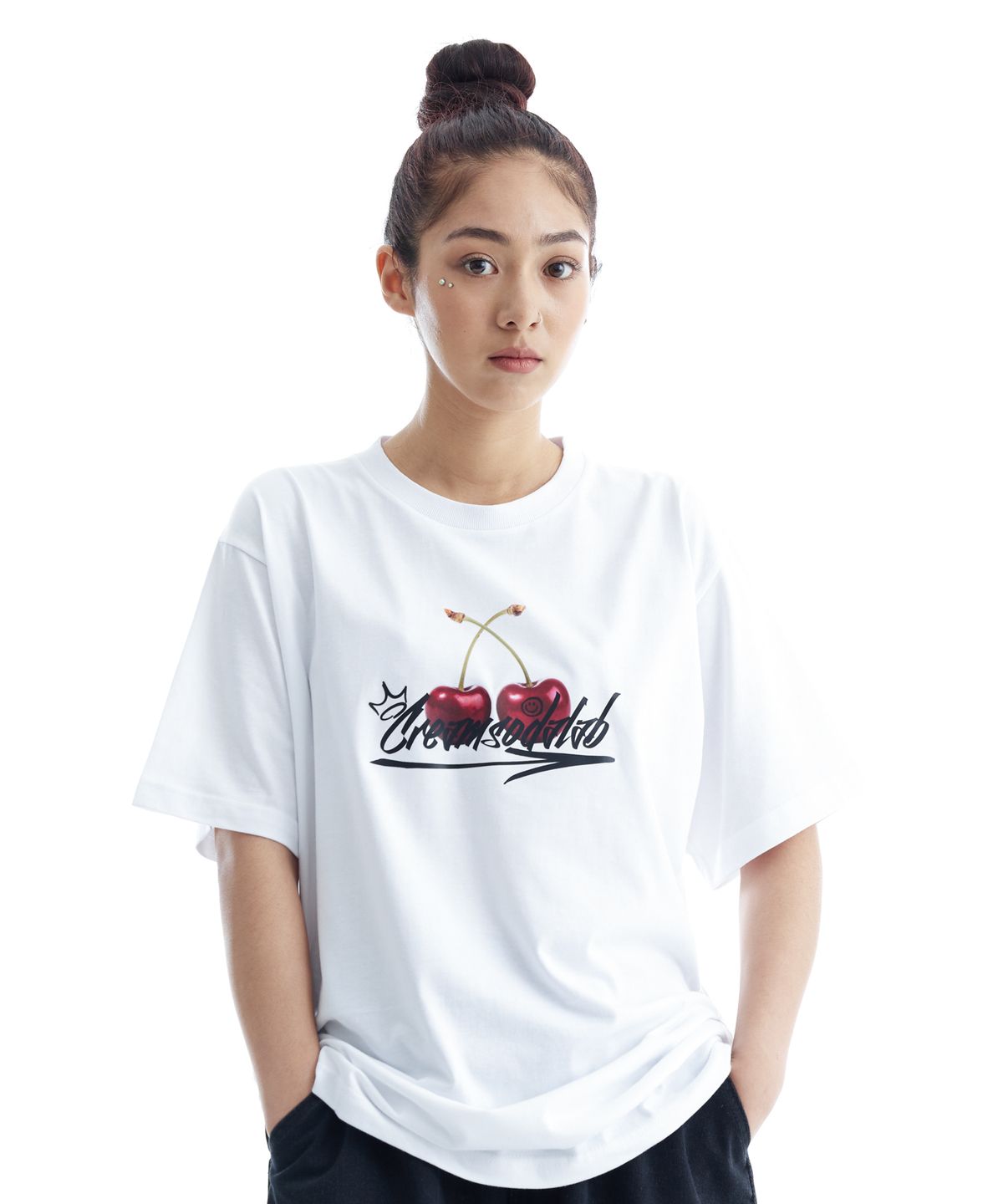 크림소다랩(CREAM SODA LAB) 체리 로고 반팔 티셔츠