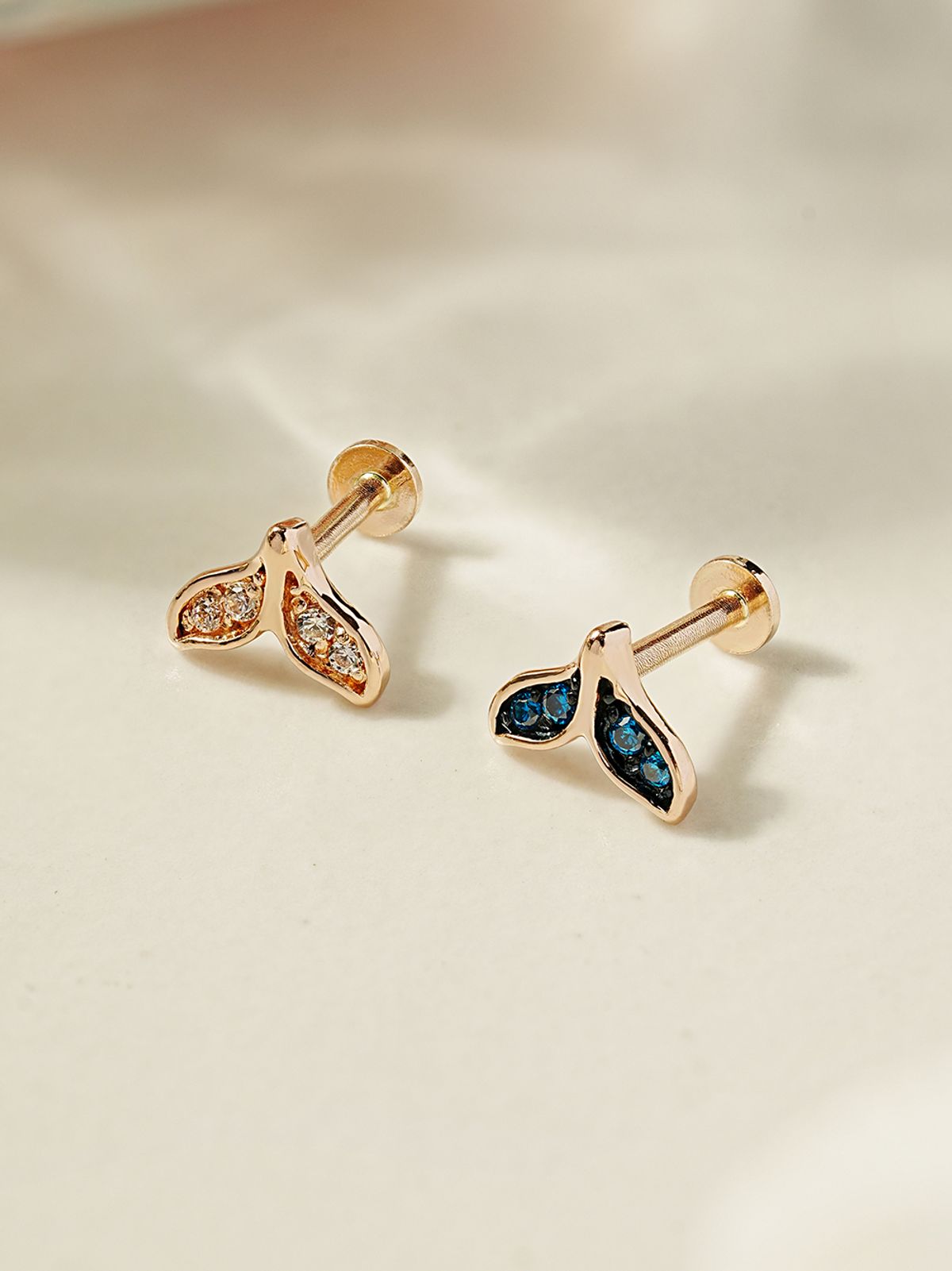 미니멀피어싱(MINIMALPIERCING) 14K 인터널 고래꼬리 큐빅 라블렛 피어싱