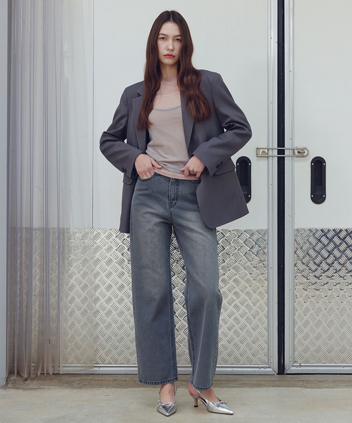 제이바이라라(JBYRARA) 노멀 워싱 스트레이트핏 데님 팬츠_딥그레이